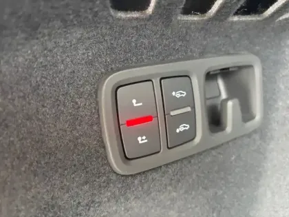 Photo 69 Audi Q8  60 TFSI e 490 Tiptronic 8 quattro