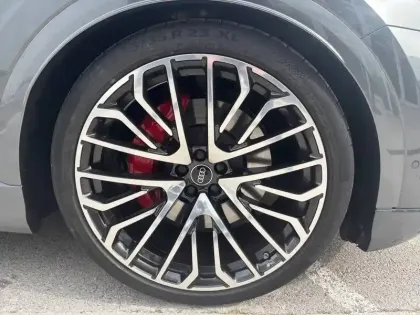 Photo 65 Audi Q8  60 TFSI e 490 Tiptronic 8 quattro