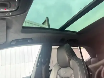 Photo 32 Audi Q8  60 TFSI e 490 Tiptronic 8 quattro