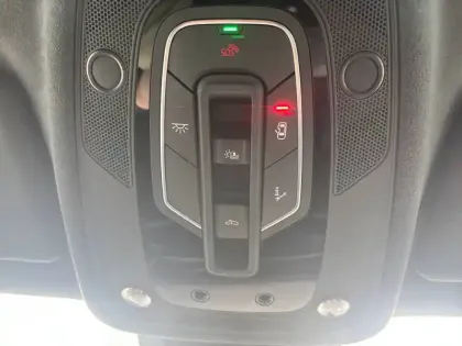 Photo 49 Audi Q8  60 TFSI e 490 Tiptronic 8 quattro