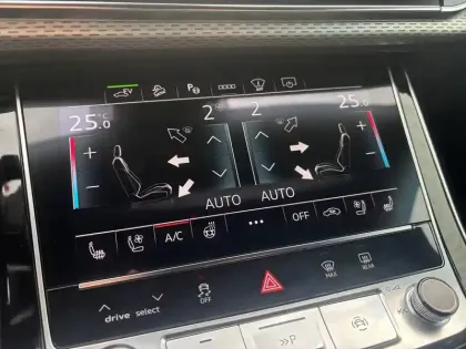 Photo 84 Audi Q8  60 TFSI e 490 Tiptronic 8 quattro