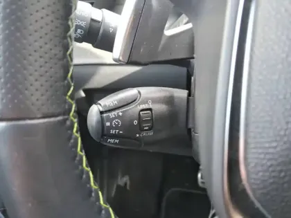 Photo 39 Peugeot 208 Gén. II Ph2 GT 5