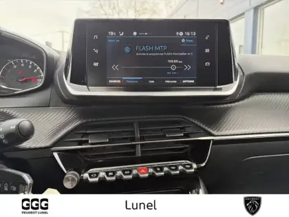 Photo 54 Peugeot 208  PureTech 100 S&S BVM6