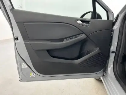 Photo 48 Renault Clio Gén. V (BJA) Ph2 Evolution 5