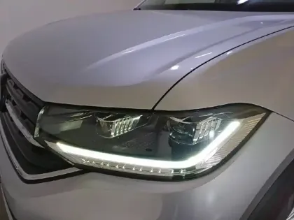 Photo 15 Volkswagen T-cross  1.0 TSI 110 Start/Stop DSG7