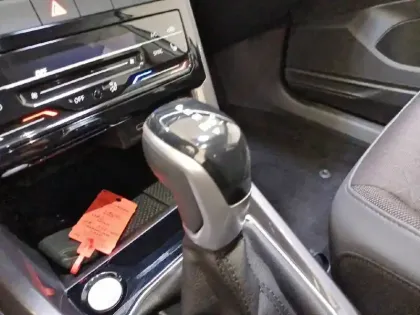 Photo 44 Volkswagen T-cross Gén. I Ph1 NG R-Line Tech 5