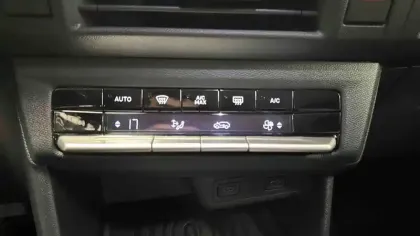 Photo 16 Opel Frontera  7 PLaces 1.2 Turbo Hybrid 145 ch e-DCT6