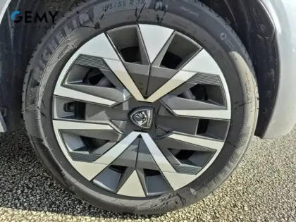 Photo 10 Peugeot 208  Electrique 54 kWh 156ch