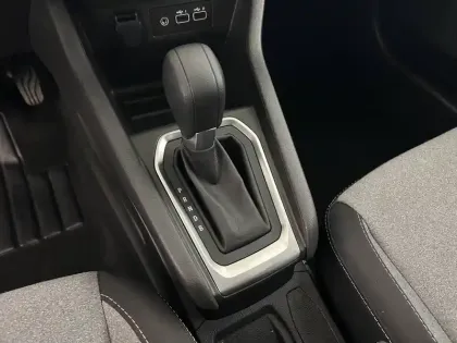 Photo 12 Renault Clio Gén. V (BJA) Ph2 Evolution 5