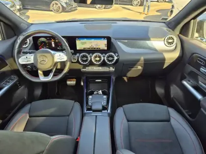 Photo 10 Mercedes GLA  200 d 8G-DCT