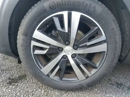 Photo 12 Peugeot 3008  BlueHDi 130ch S&S EAT8