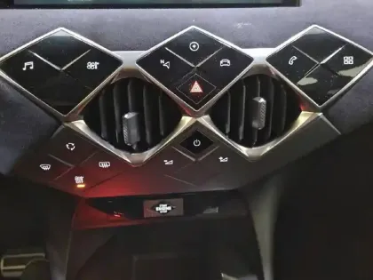 Photo 57 DS DS 3 DS3 Crossback E-Tense