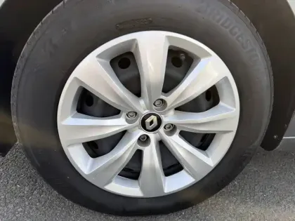 Photo 31 Renault Clio Gén. V (BJA) Ph1 NG Authentic 5