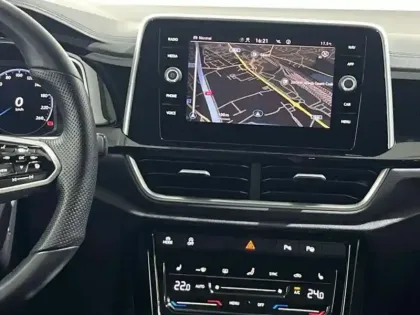 Photo 9 Volkswagen T-roc 1.5 TSI EVO 150 Start/Stop DSG7 R-Line