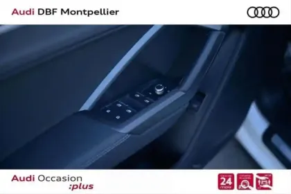 Photo 6 Audi Q3 35 TDI 150 ch S tronic 7 S line