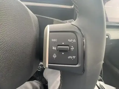 Photo 13 Citroën C3 Aircross  1.2 Hybride 145ch MAX 7 places