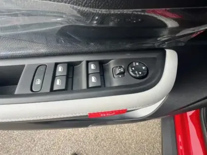 Photo 11 Citroën C3 Aircross  1.2 Hybride 145ch MAX 7 places