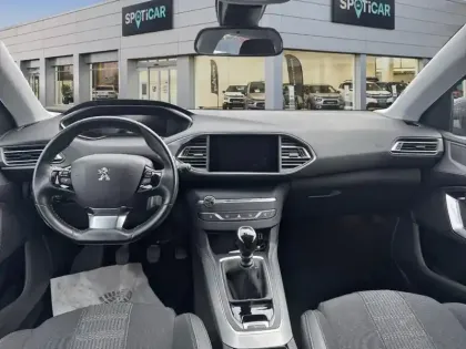 Photo 9 Peugeot 308  BlueHDi 130ch S&S BVM6 Allure