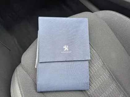 Photo 15 Peugeot 308  BlueHDi 130ch S&S BVM6 Allure