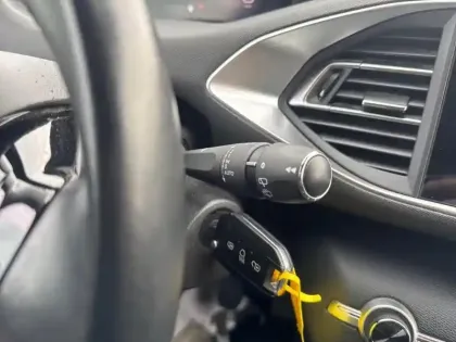 Photo 17 Peugeot 308  BlueHDi 130ch S&S BVM6 Allure