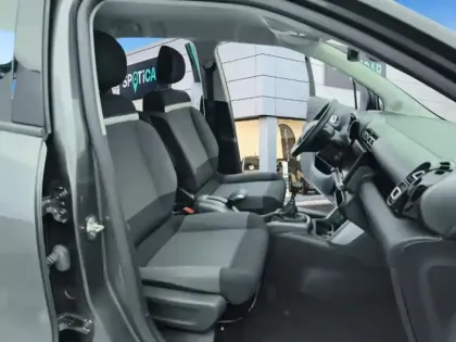 Photo 8 Citroën C3 Aircross  PureTech 110 S&S BVM6 Shine