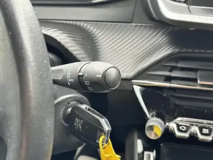 Photo 17 Peugeot 2008 Gén. II Ph1 Active Business 5