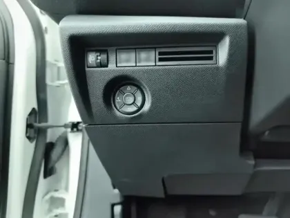 Photo 16 Citroën C4 Gén. III Ph1 C-Series 5