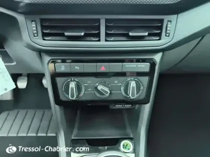 Photo 14 Volkswagen T-cross  1.0 TSI 95 Start/Stop BVM5 Lounge