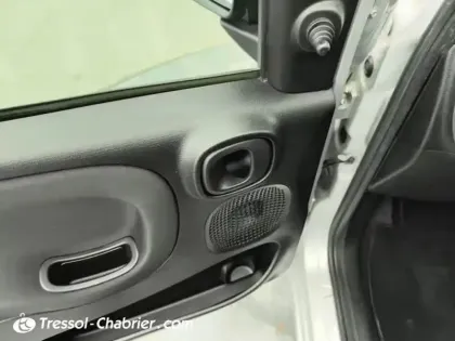 Photo 27 Fiat Panda  1.2 69 ch S/S Easy