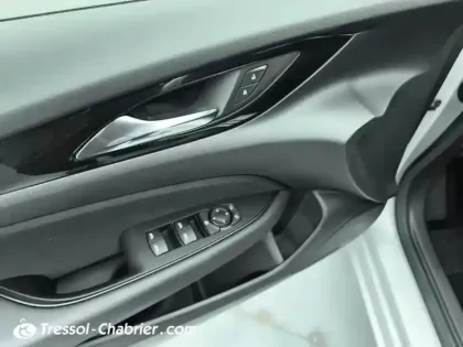 Photo 27 Opel Insignia  Sports Tourer 1.5 Diesel 122 ch BVA8 Elegance Business