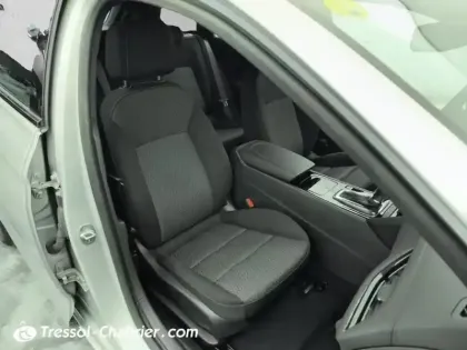 Photo 23 Opel Insignia  Sports Tourer 1.5 Diesel 122 ch BVA8 Elegance Business