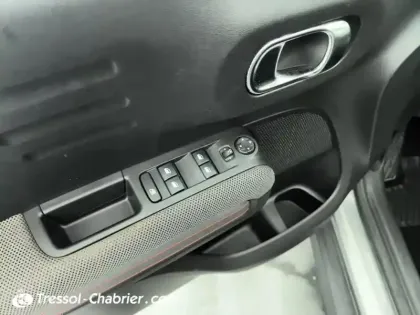 Photo 27 Citroën C3 Aircross  PureTech 110 S&S BVM5 Shine