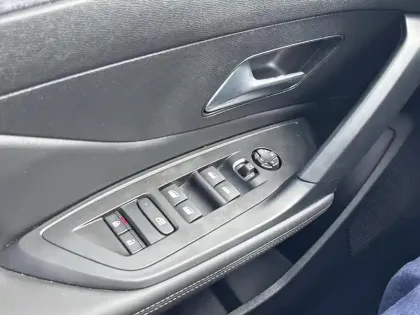 Photo 19 Peugeot 308 Gén. III Ph1 Allure Pack 5