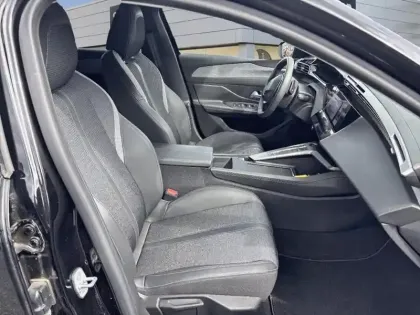 Photo 8 Peugeot 308 Gén. III Ph1 Allure Pack 5