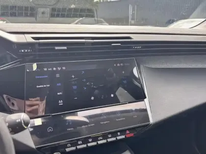 Photo 21 Peugeot 308 Gén. III Ph1 Allure Pack 5