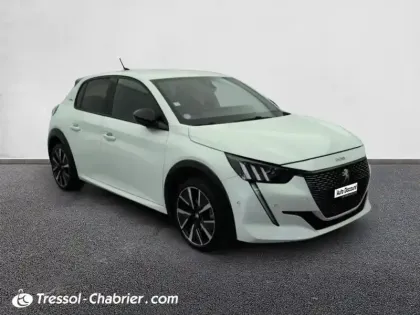 Photo 22 Peugeot 208  PureTech 130 S&S EAT8 GT Line