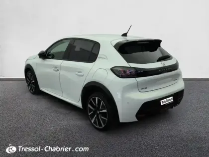 Photo 18 Peugeot 208  PureTech 130 S&S EAT8 GT Line