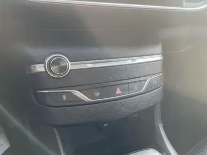 Photo 21 Peugeot 308  BlueHDi 130ch S&S BVM6 Active Business