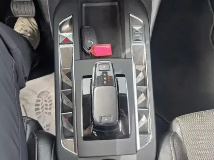 Photo 23 DS DS 3 DS3 Crossback PureTech 130 EAT8 Montmartre