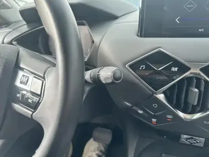 Photo 17 DS DS 3 DS3 Crossback PureTech 130 EAT8 Montmartre