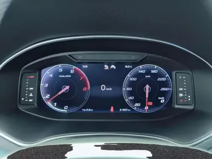 Photo 20 Seat Arona  1.0 TSI 95 ch Start/Stop BVM5 Xperience