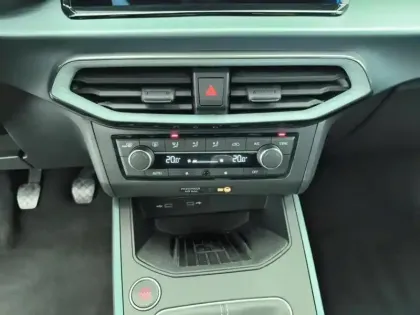 Photo 12 Seat Arona  1.0 TSI 95 ch Start/Stop BVM5 Xperience