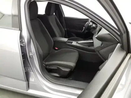 Photo 8 Peugeot 308  SW PHEV 180 e-EAT8 Active Pack