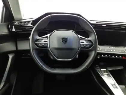 Photo 11 Peugeot 308  SW PHEV 180 e-EAT8 Active Pack