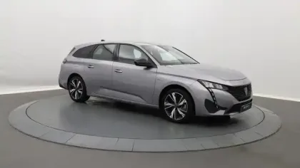 Photo 22 Peugeot 308  SW PHEV 180 e-EAT8 Active Pack