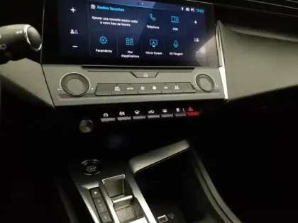 Photo 12 Peugeot 308  SW PHEV 180 e-EAT8 Active Pack