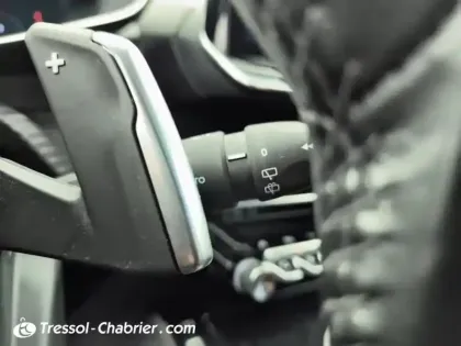 Photo 6 Peugeot 2008  PureTech 130 S&S EAT8 Allure