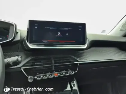 Photo 20 Peugeot 2008  PureTech 130 S&S EAT8 Allure