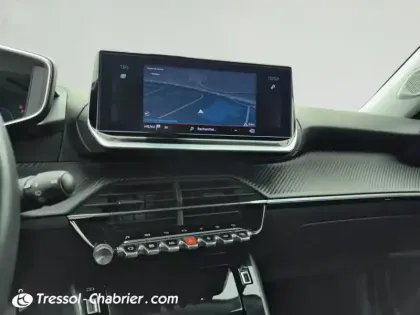 Photo 10 Peugeot 2008  PureTech 130 S&S EAT8 Allure