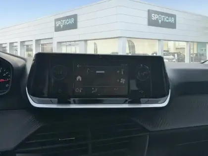 Photo 10 Peugeot 208  BlueHDi 100 S&S BVM6 Like